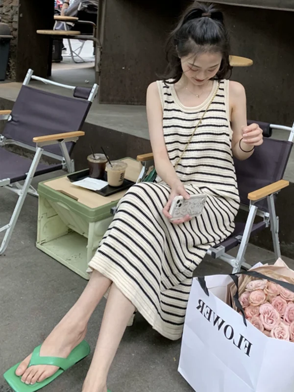 无袖条纹针织连衣裙女宽松长裙开叉圆领2023年夏季新品显瘦百搭 - 图片 4