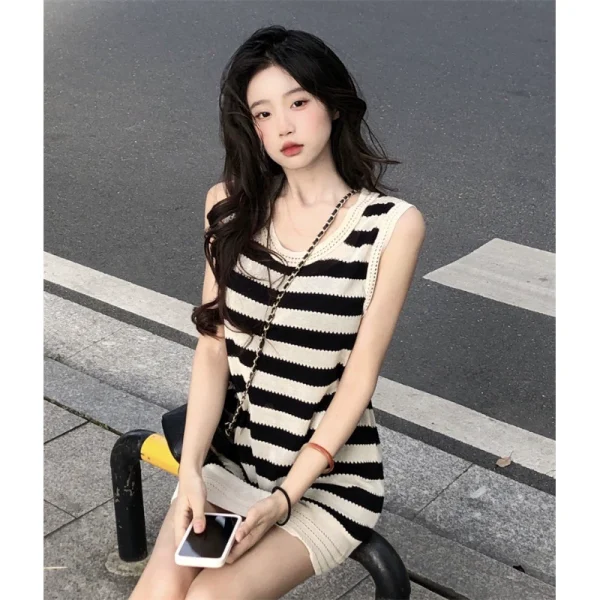 无袖条纹背心裙子女小众设计感小个子镂空针织连衣裙夏装2023新款 - 图片 3