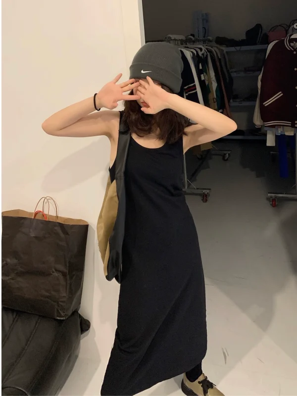 viiwen free U领背心裙 可搭任何外套的背心中长款黑色显瘦连衣裙 - 图片 2