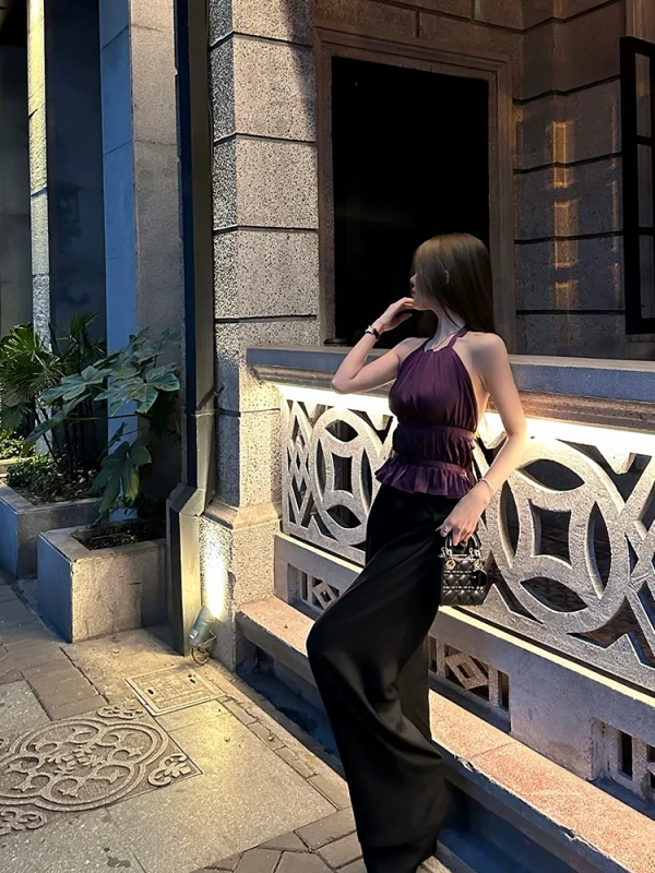 titi小姐姐【妹妹说紫色很有韵味】挂脖露背缎面收腰连衣裙上衣 - 图片 5