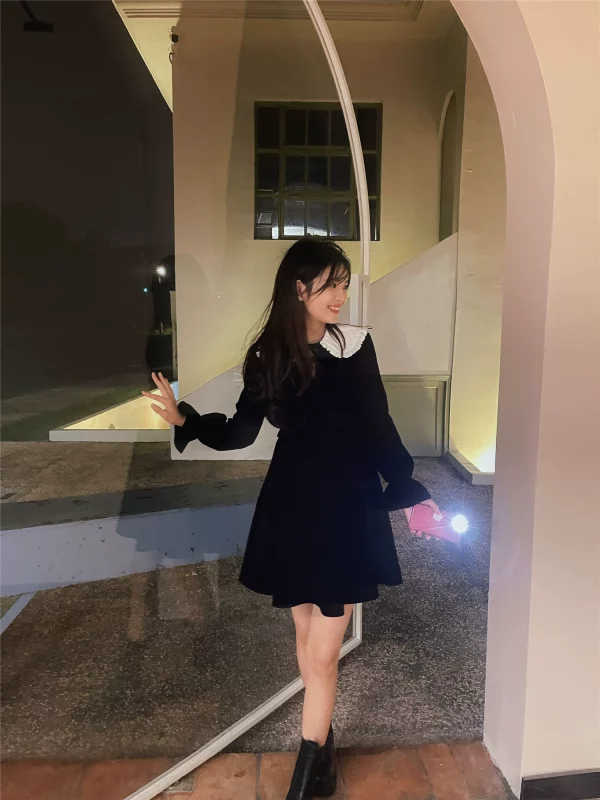 下蛋喵2021秋冬翻领娃娃领长袖绑带蝴蝶结黑色丝绒裙子连衣裙 - 图片 4