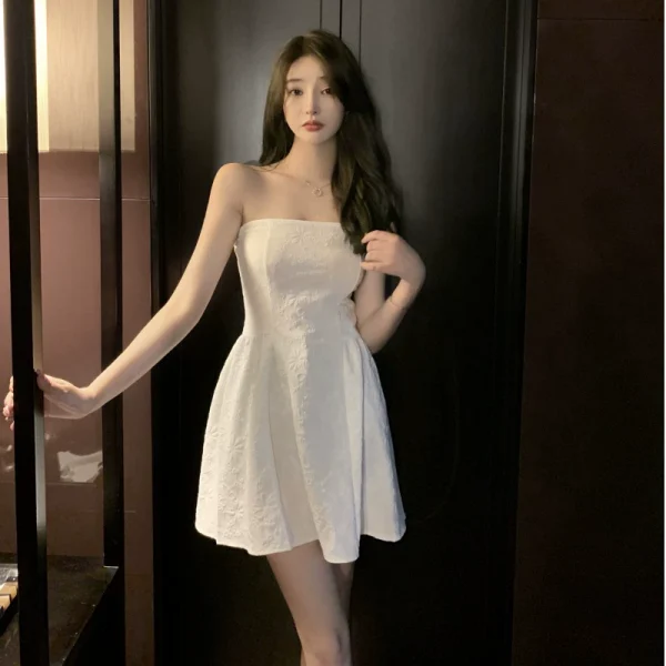 抹胸连衣裙气质复古设计感提花显瘦a字裙性感夜场特别很辣的裙子 - 图片 4