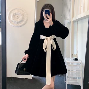 大码法式v领蝴蝶结金丝绒连衣裙女秋季黑色裙子胖mm遮肚显瘦a字裙