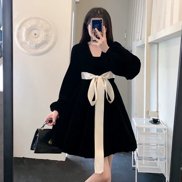 大码法式v领蝴蝶结金丝绒连衣裙女秋季黑色裙子胖mm遮肚显瘦a字裙