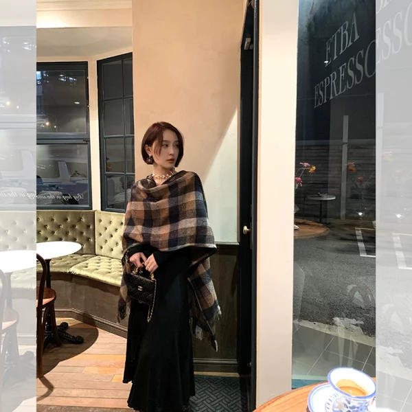 French Style 秒塑S腰 量感鱼尾连衣裙/羊毛小稥编织拉毛格纹斗篷 - 图片 5