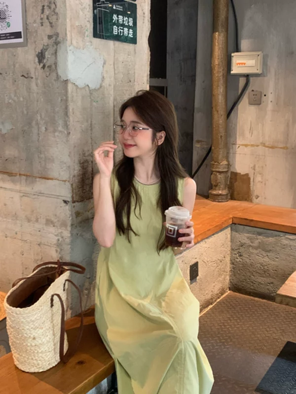chic小清新绿色无袖连衣裙夏季2023新款外穿慵懒显瘦背心中长裙女 - 图片 6