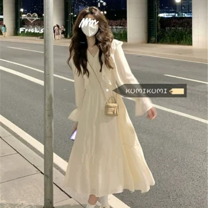 温柔风气质V领荷叶边长袖连衣裙女秋季法式收腰显瘦中长款裙子ins