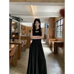 红人馆法式连衣裙女夏季2023新款黑色性感气质初恋长裙赫本风裙子