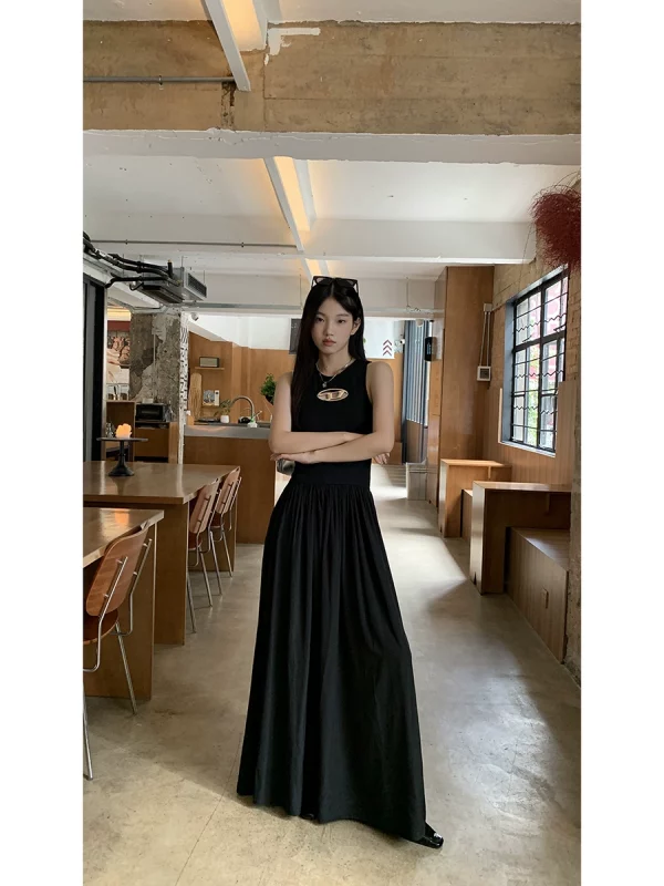 红人馆法式连衣裙女夏季2023新款黑色性感气质初恋长裙赫本风裙子