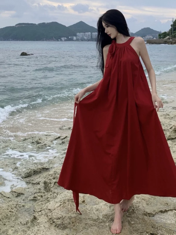 法式度假风无袖挂脖红色连衣裙女夏季云南三亚海边度假氛围感长裙 - 图片 3
