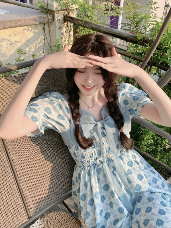 夏季2022年新款甜美方领碎花裙子气质蝴蝶结泡泡袖连衣裙女装短裙 - 图片 3