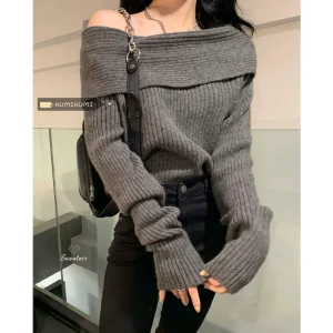 慵懒风露肩毛衣女冬季短款修身长袖一字肩针织衫设计感小众上衣潮
