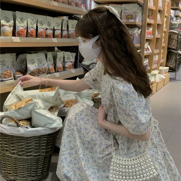 小碎花娃娃连衣裙少女夏季韩系温柔风甜美泡泡袖收腰气质初恋长裙 - 图片 4