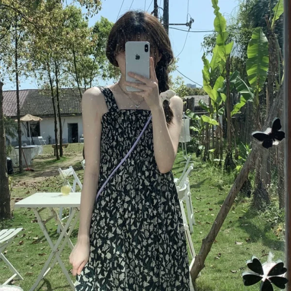 小清新碎花裙沙滩裙海边度假风吊带裙连衣裙女夏长裙法式裙子夏天 - 图片 4