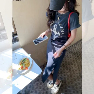 曾小咸洋装2024新款女韩系别致小众设计感印花包臀短袖t恤长裙