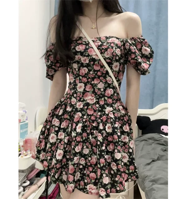 肌理感纯欲风连衣裙女装夏季2022新款洋气方领泡泡袖修身碎花裙子 - 图片 2