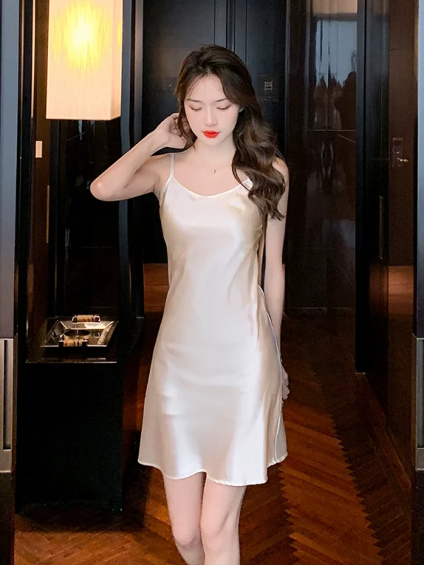 法式高级感醋酸缎面气质连衣裙女装夏装2023年新款裙子打底吊带裙 - 图片 4