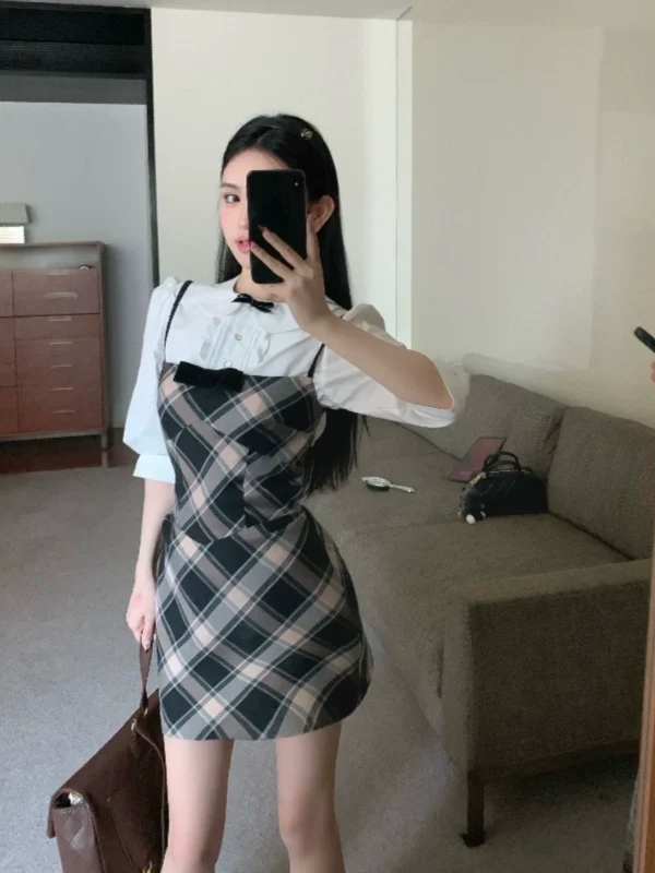 复古格纹蝴蝶结吊带连衣裙2024春款女装包臀裙小个子学院风短裙子 - 图片 4