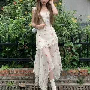 法式不规则碎花吊带连衣裙女方领超仙初恋系茶歇高级感A字长裙子