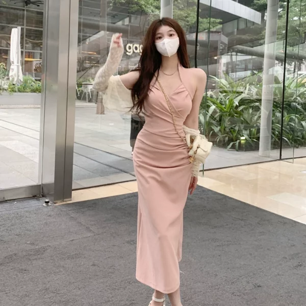 纯欲风挂脖连衣裙女春季2023新款设计感名媛气质褶皱开叉包臀短裙 - 图片 3