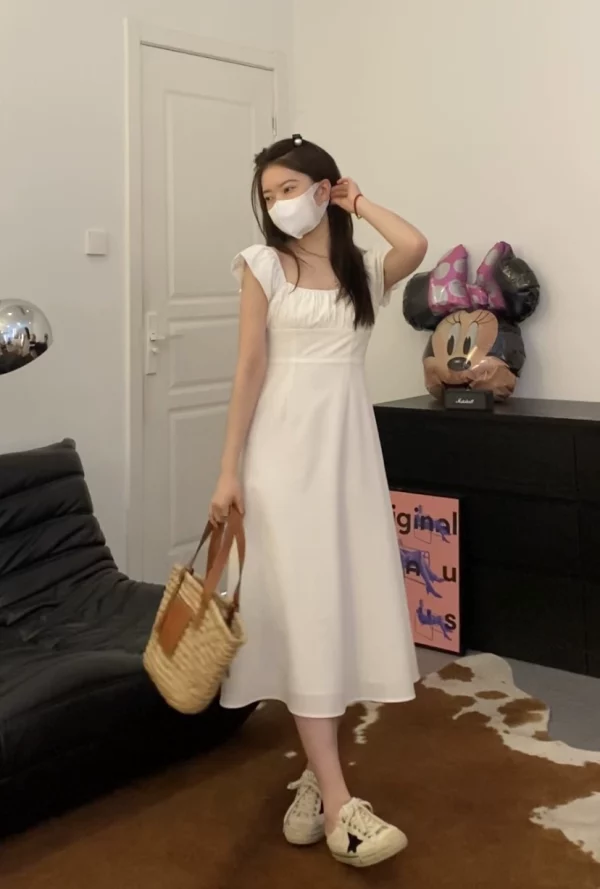 Viiwen 悸动初恋 清冷感方领法式气质长款显瘦飞飞袖优雅白连衣裙 - 图片 2