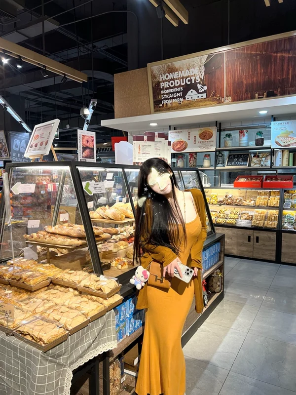 MISS CHANGE【人鱼姐姐】镇店宝藏版型卡戴珊修身吊带鱼尾连衣裙 - 图片 3