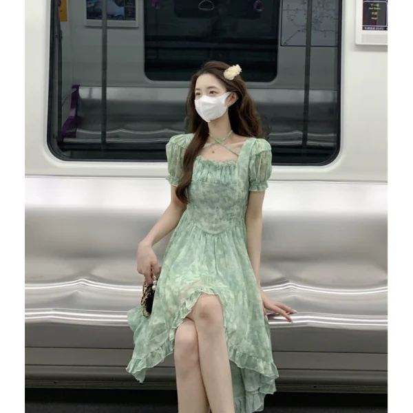 绿色碎花挂脖连衣裙女夏季方领小众独特设计感不规则别致惊艳裙子 - 图片 5
