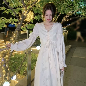 秋季法式超仙女长袖打底连衣裙女2024新款温柔气质甜美初恋长裙子