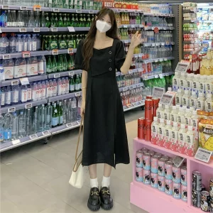 法式方领连衣裙女夏装泡泡袖收腰显瘦茶歇A字裙赫本风气质长裙子