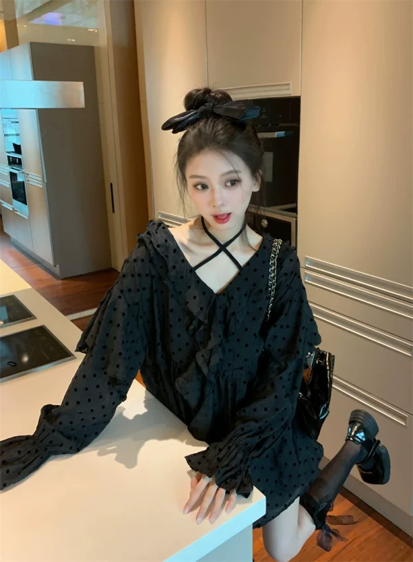 kumikumi设计感小个子波点连衣裙女秋季法式宽松荷叶边挂脖短裙子