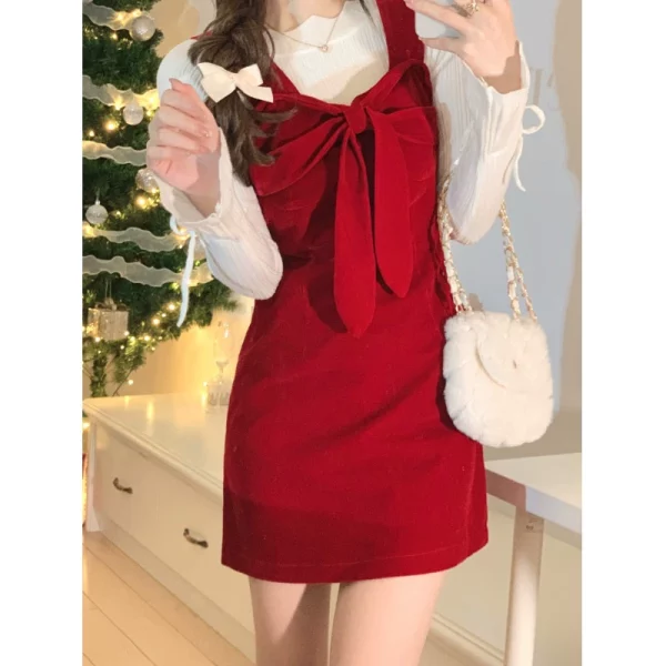 金丝绒新年红色背带裙连衣裙女冬季新款法式别致小个子短裙子秋冬 - 图片 5