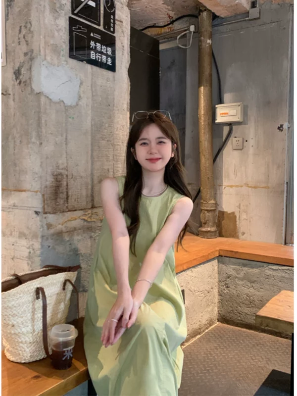 chic小清新绿色无袖连衣裙夏季2023新款外穿慵懒显瘦背心中长裙女 - 图片 2