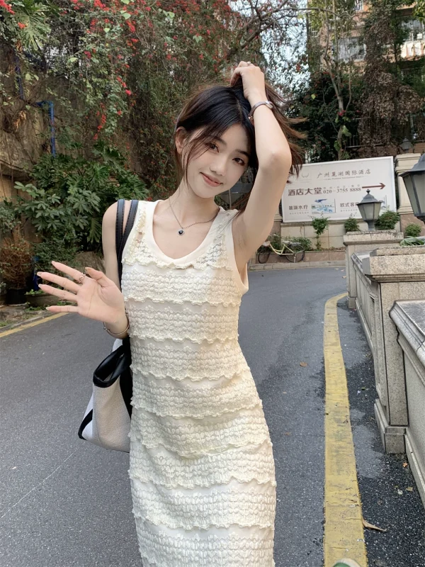 茶歇裙子女装夏季2023年新款温柔风蕾丝宽松显瘦中长款吊带连衣裙 - 图片 2
