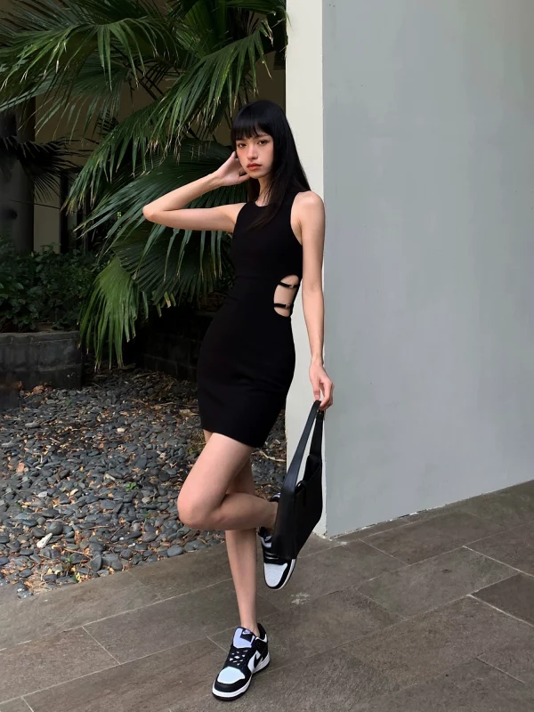 NEVA HU黑色针织连衣裙女设计感夏季新款气质修身无袖背心包臀裙 - 图片 3