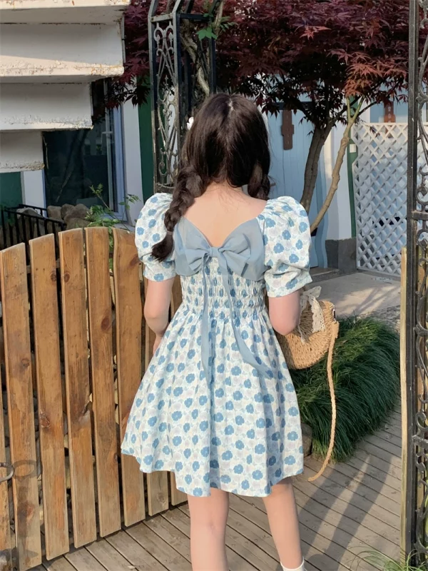 夏季2022年新款甜美方领碎花裙子气质蝴蝶结泡泡袖连衣裙女装短裙 - 图片 4