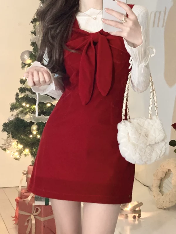 金丝绒新年红色背带裙连衣裙女冬季新款法式别致小个子短裙子秋冬 - 图片 3