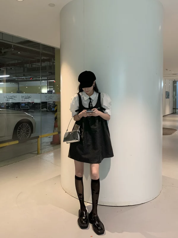 ddgirl 蓬蓬小黑裙/小心机减龄小众设计感背带黑色蓬蓬显瘦连衣裙 - 图片 3
