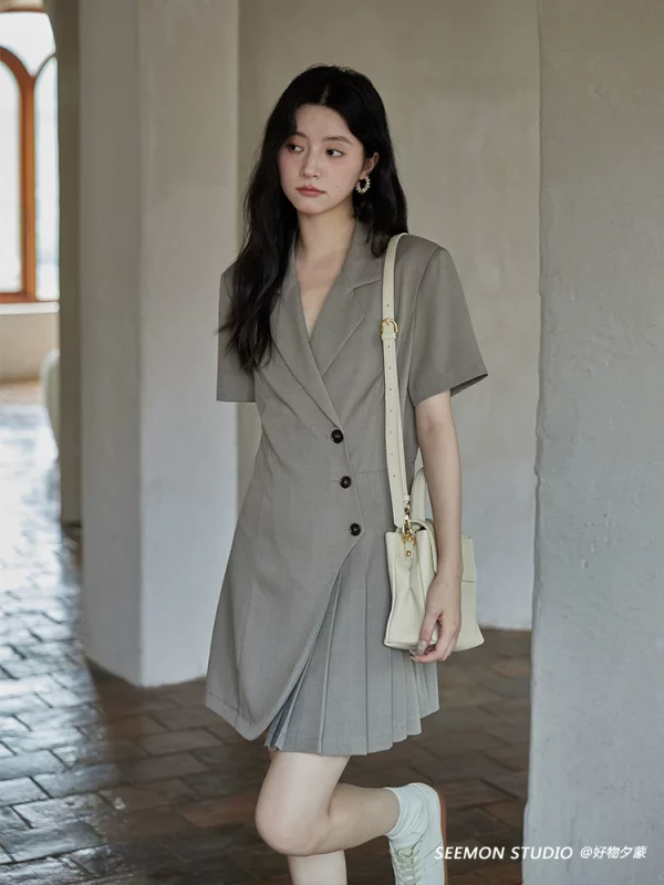 夕蒙2023新款夏季设计感小众收腰显瘦法式小个子v领西装连衣裙女 - 图片 4